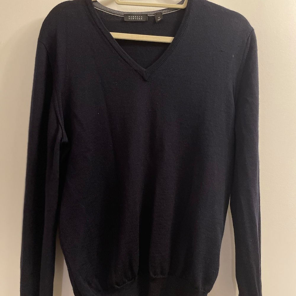 Barney’s New York navy v neck sweater